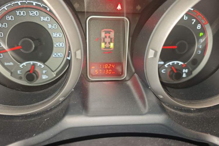 Used Mitsubishi Pajero  Odometer Close Up