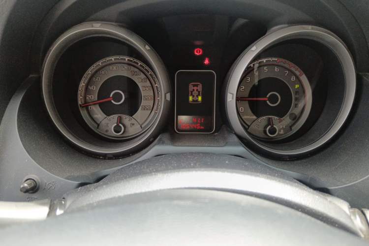 Used Mitsubishi Pajero 2019 3.0L Automatic Comfort Edition Odometer Close Up