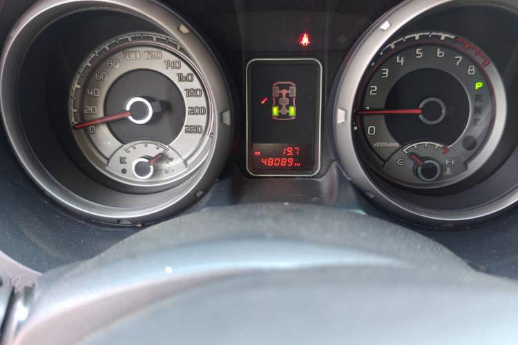 Used Mitsubishi Pajero 2019 V97 3.8L 5-Door GLS Sunroof Dual Differential – Middle East Odometer Close Up