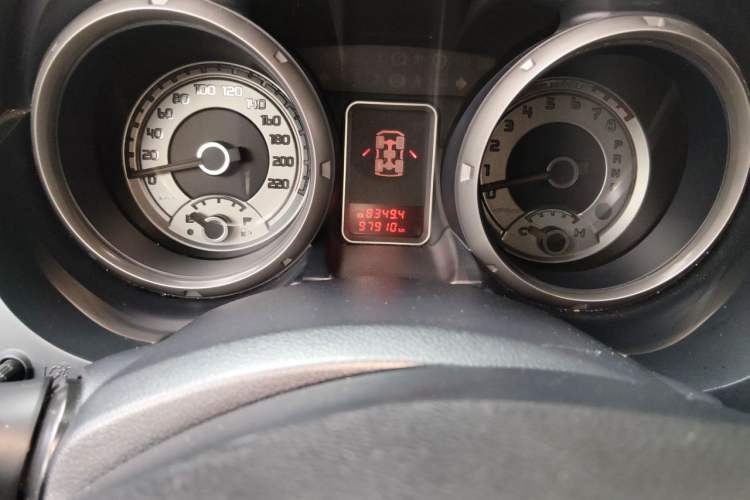 Used Mitsubishi Pajero 2019 V97 3.8L 5-Door GLS Middle East Edition Odometer Close Up