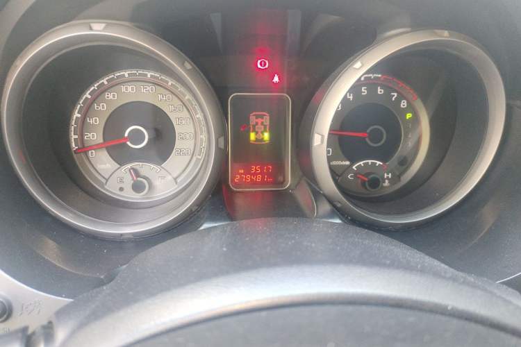 Used Mitsubishi Pajero 2019 3.0L Automatic Standard Edition Odometer Close Up