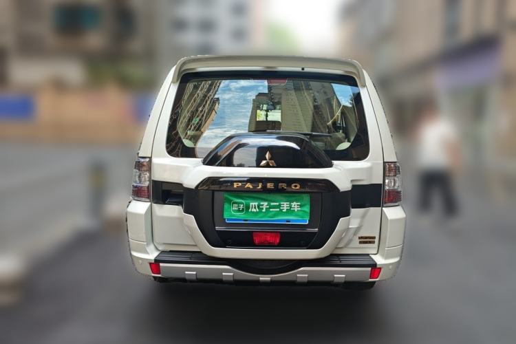 Used Mitsubishi Pajero 2019 V97 3.8L 5-Door GLS Middle East Edition Rear