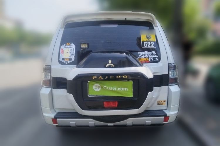 Used Mitsubishi Pajero 2019 V97 3.8L 5-Door GLS Middle East Edition Rear