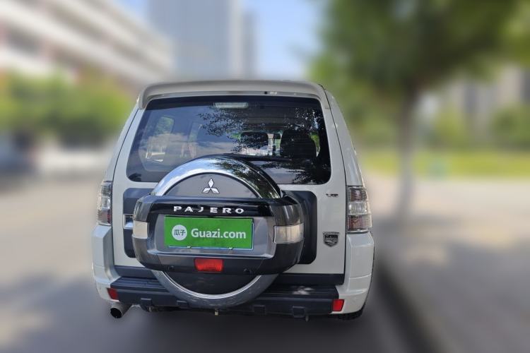 Used Mitsubishi Pajero 2019 3.0L Automatic Comfort Edition Rear