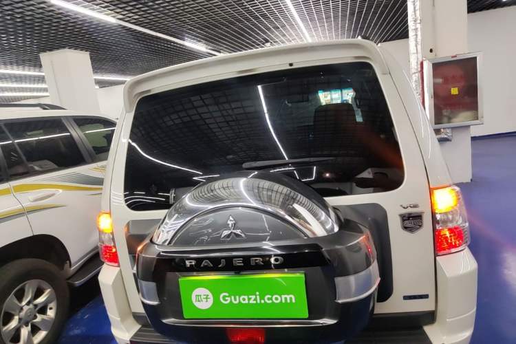 Used Mitsubishi Pajero 2019 3.0L Automatic Luxury Edition Rear