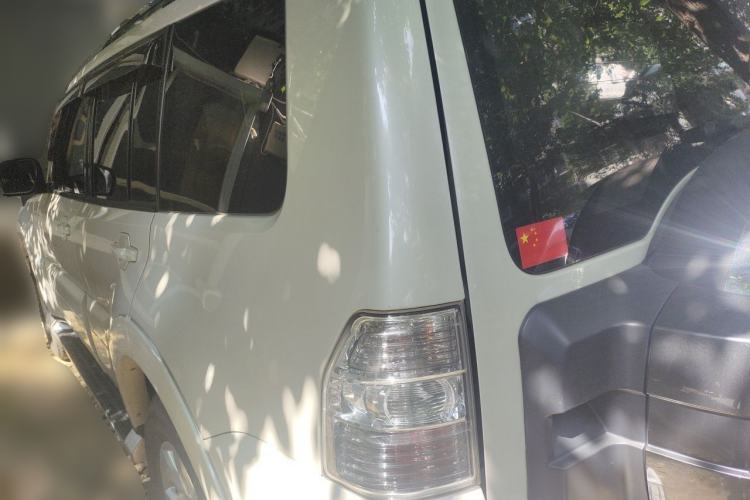 Used Mitsubishi Pajero 2019 3.0L Automatic Comfort Edition Rear Left 45 Deg