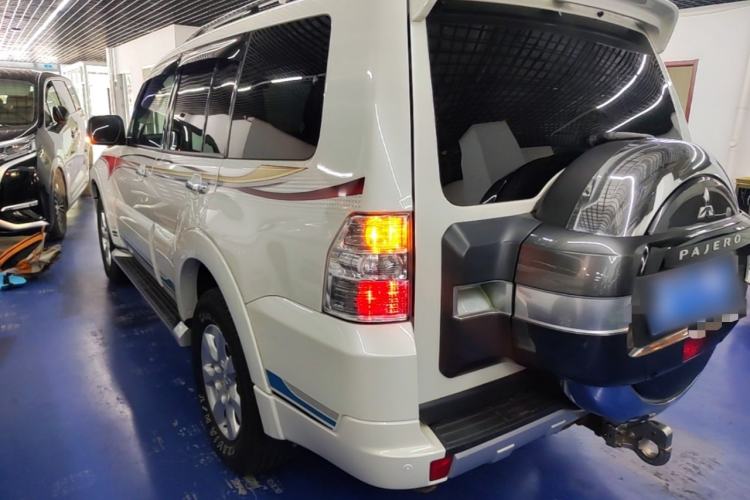 Used Mitsubishi Pajero 2019 3.0L Automatic Luxury Edition Rear Left 45 Deg