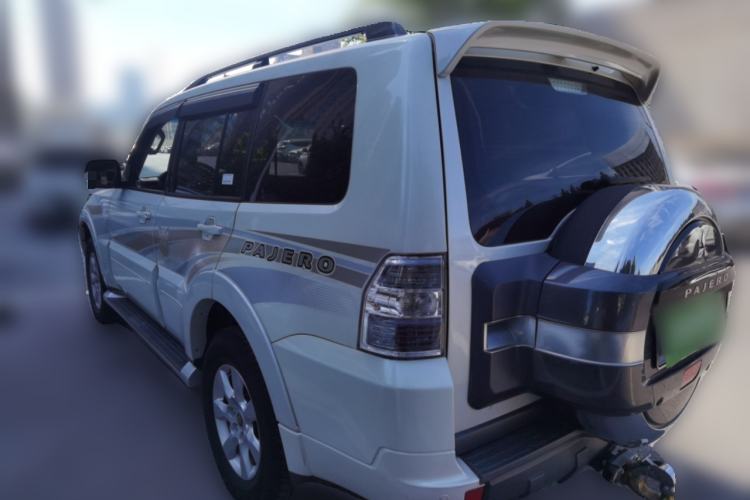 Used Mitsubishi Pajero 2019 3.0L Automatic Comfort Edition Rear Left 45 Deg