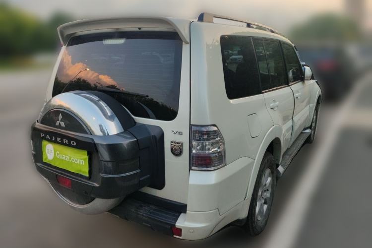 Used Mitsubishi Pajero 2019 3.0L Automatic Comfort Edition Rear Right 45 Deg