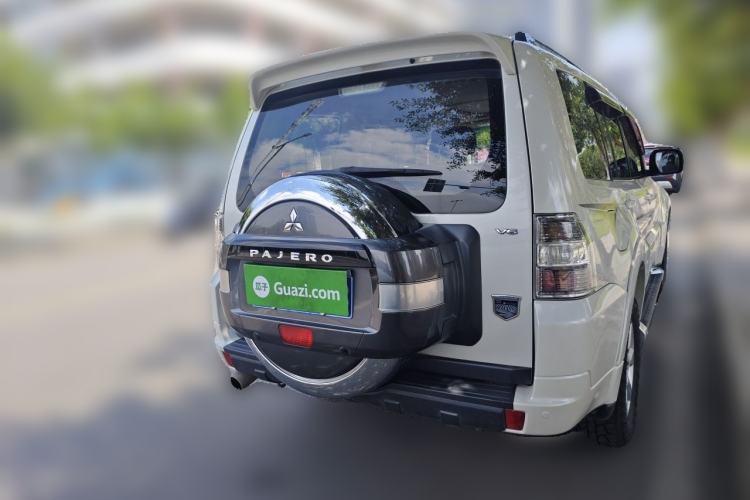 Used Mitsubishi Pajero 2019 3.0L Automatic Comfort Edition Rear Right 45 Deg