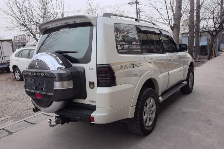 Used Mitsubishi Pajero 2019 3.0L Automatic Standard Edition Rear Right 45 Deg