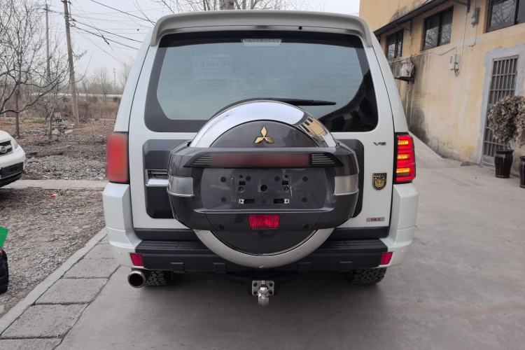 Used Mitsubishi Pajero 2019 3.0L Automatic Standard Edition Rear