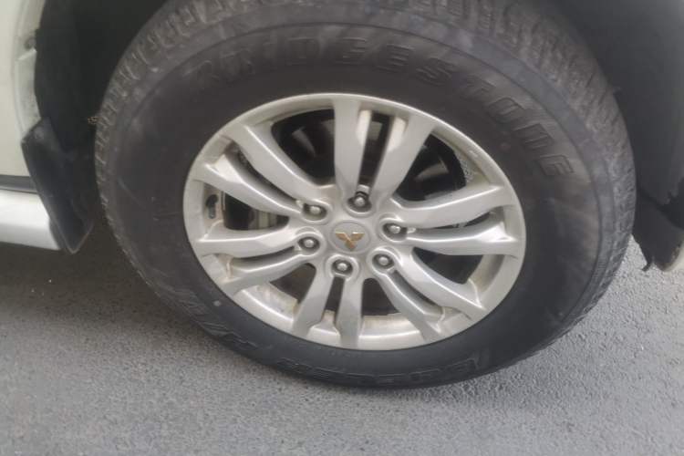 Used Mitsubishi Pajero  Right Front Wheel Hub