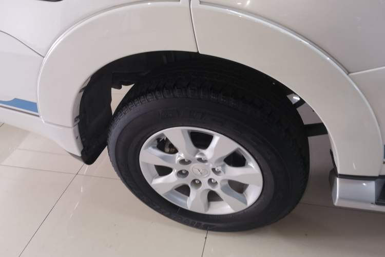 Used Mitsubishi Pajero 2019 3.0L Automatic Luxury Edition Right Rear Wheel Hub