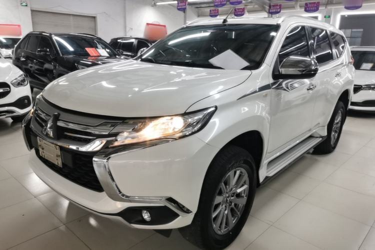 Used Mitsubishi Pajero 2019 3.0L Automatic Standard Edition Guazi used car, China used car export, Used car for sale, Used  cars, Cheapest cars for sale