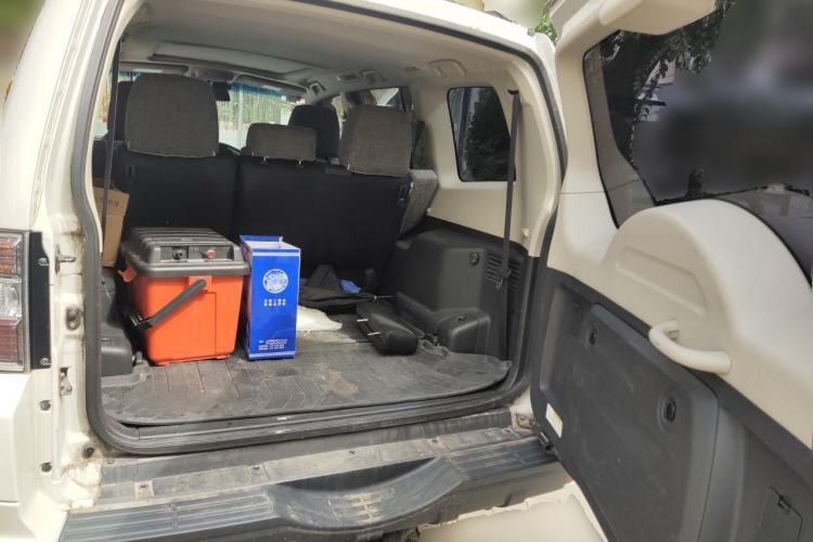 Used Mitsubishi Pajero 2019 3.0L Automatic Standard Edition Trunk