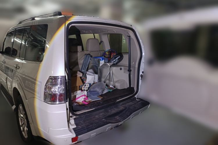 Used Mitsubishi Pajero  Trunk