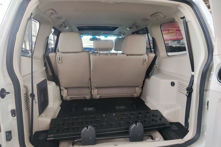 Used Mitsubishi Pajero 2019 V97 3.8L 5-Door GLS Middle East Edition Trunk