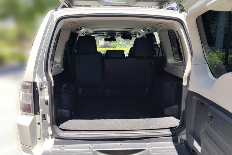 Used Mitsubishi Pajero 2019 3.0L Automatic Luxury Edition Trunk