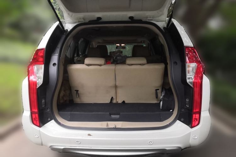 Used Mitsubishi Pajero 2019 3.0L Automatic Standard Edition Trunk