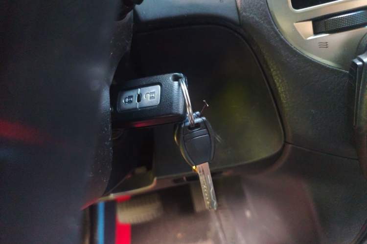 Used Mitsubishi Pajero  Vehicle Key