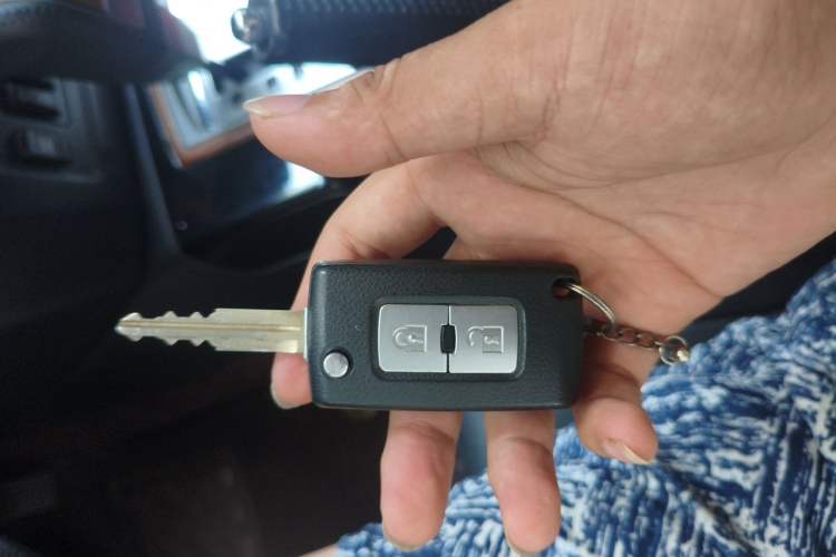 Used Mitsubishi Pajero 2019 3.0L Automatic Prestige Edition Vehicle Key