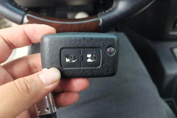 Used Mitsubishi Pajero 2019 V97 3.8L 5-Door GLS Sunroof Dual Differential – Middle East Vehicle Key