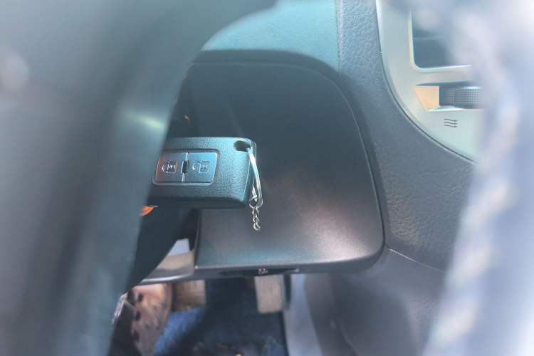 Used Mitsubishi Pajero  Vehicle Key