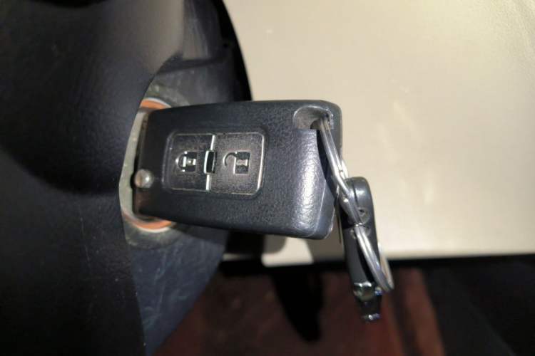 Used Mitsubishi Pajero  Vehicle Key