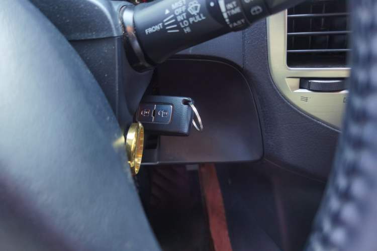 Used Mitsubishi Pajero 2019 3.0L Automatic Comfort Edition Vehicle Key