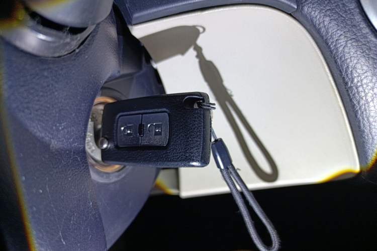 Used Mitsubishi Pajero  Vehicle Key
