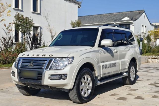 Mitsubishi Pajero 2019 3.0L Automatic Comfort Edition مستعملة
