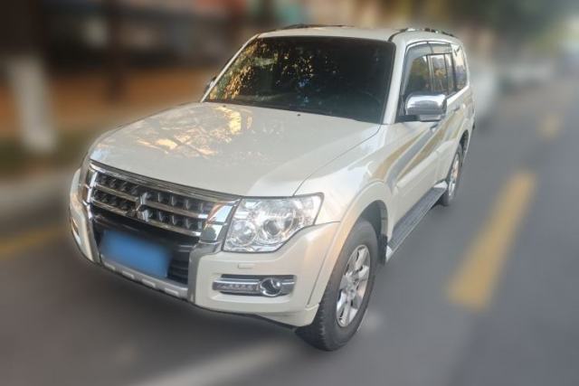 Used Mitsubishi Pajero 2020 3.0L Automatic Luxury Off-Road Version