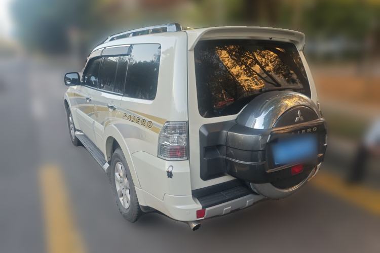 Used Mitsubishi Pajero 2020 3.0L Automatic Luxury Off-Road Version Rear Left 45 Deg