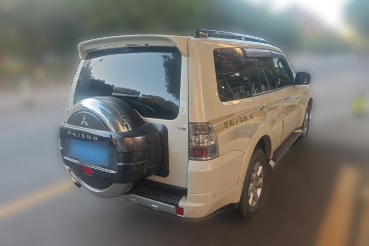Used Mitsubishi Pajero 2020 3.0L Automatic Luxury Off-Road Version Rear Right 45 Deg