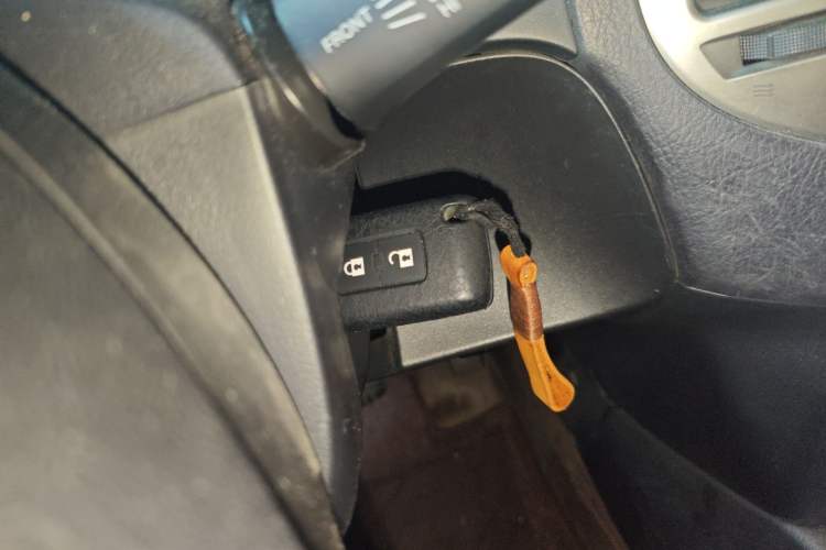 Used Mitsubishi Pajero 2020 3.0L Automatic Luxury Off-Road Version Vehicle Key