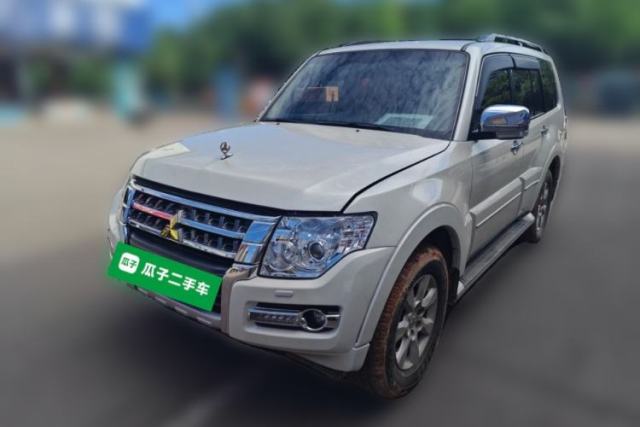 Used Mitsubishi Pajero 2020 3.0L Automatic Luxury Off-Road Version