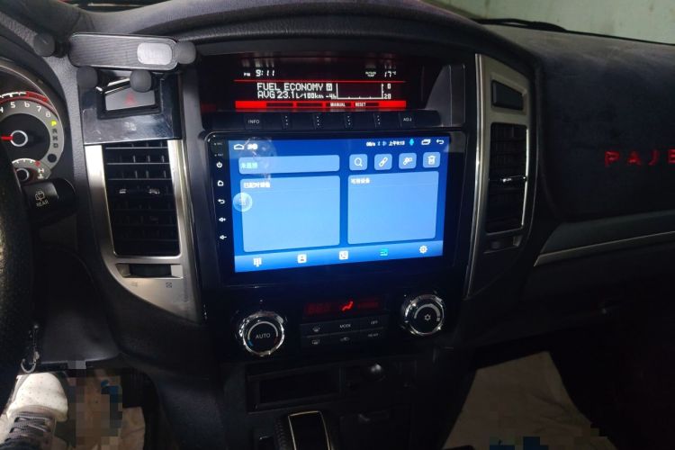 Used Mitsubishi Pajero  Audio And AC Panel