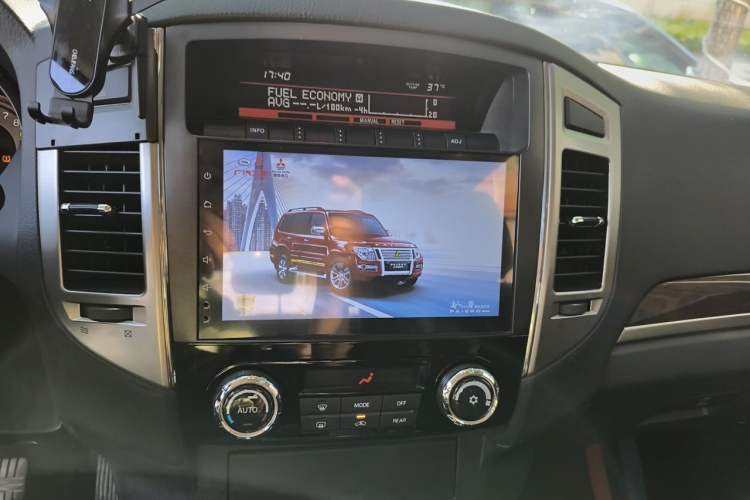 Used Mitsubishi Pajero  Audio And AC Panel