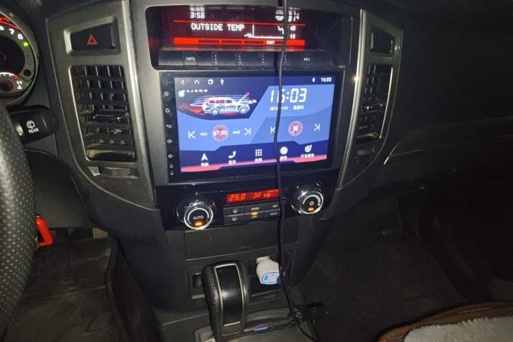 Used Mitsubishi Pajero  Audio And AC Panel