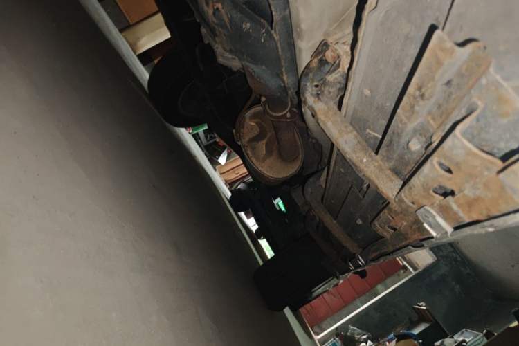 Used Mitsubishi Pajero  Chassis Front Left