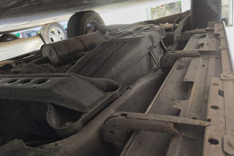 Used Mitsubishi Pajero  Chassis Front Right