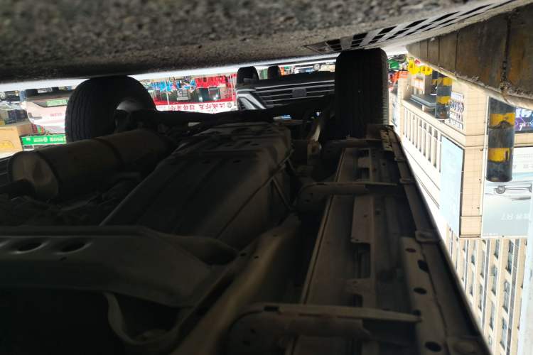 Used Mitsubishi Pajero  Chassis Front Right