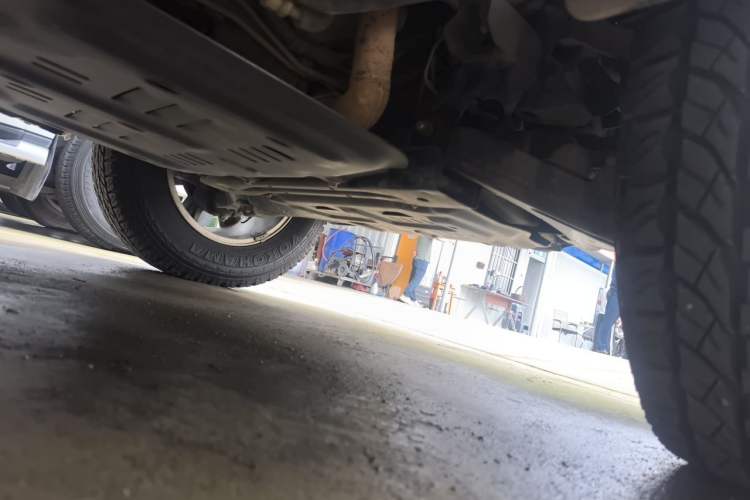 Used Mitsubishi Pajero  Chassis Front Right