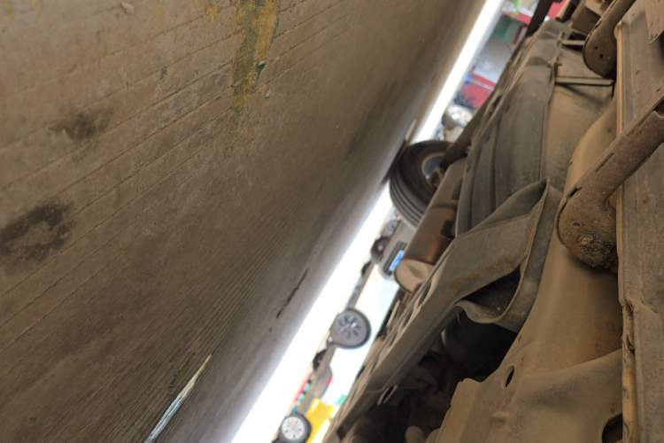 Used Mitsubishi Pajero  Chassis Front Right