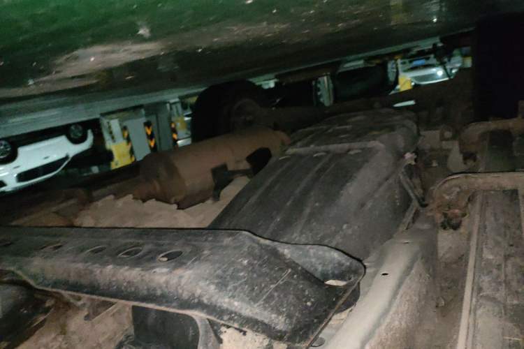 Used Mitsubishi Pajero 2020 3.0L Automatic Standard Edition Chassis Front Right