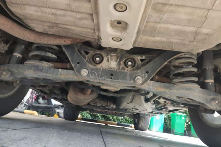 Used Mitsubishi Pajero  Chassis Rear