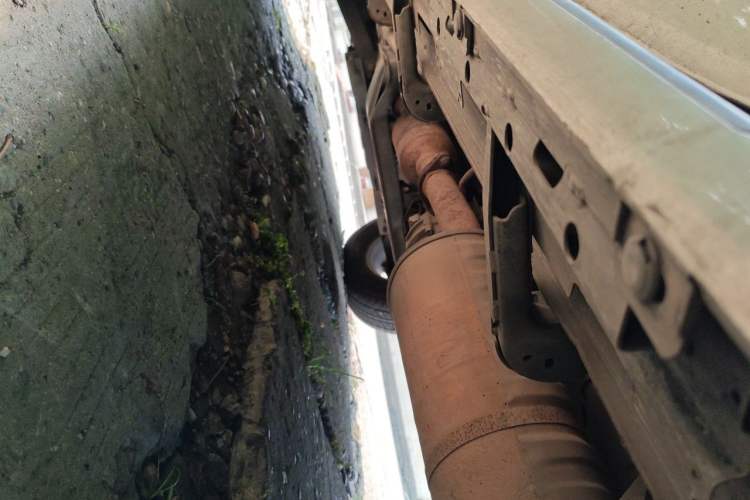 Used Mitsubishi Pajero  Chassis Rear Left