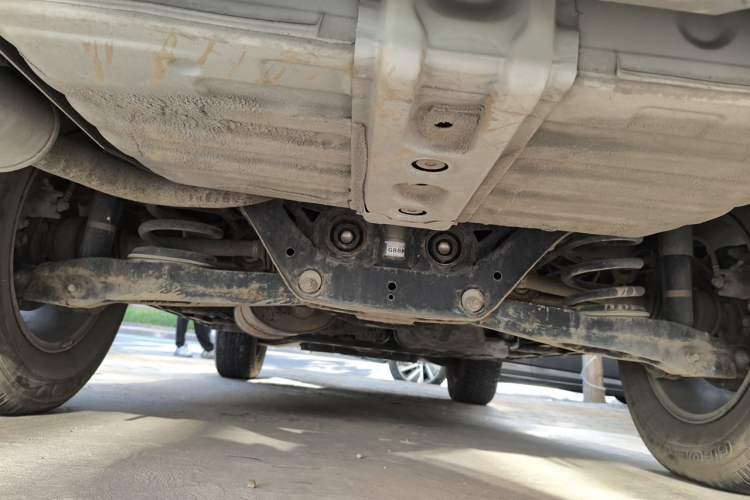 Used Mitsubishi Pajero  Chassis Rear