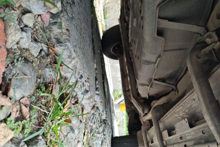 Used Mitsubishi Pajero  Chassis Rear Right